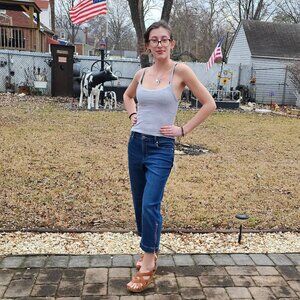 Georgia Peach by Ivanka Trump Dark Wash Crop Jeans – Size 4 – NWT